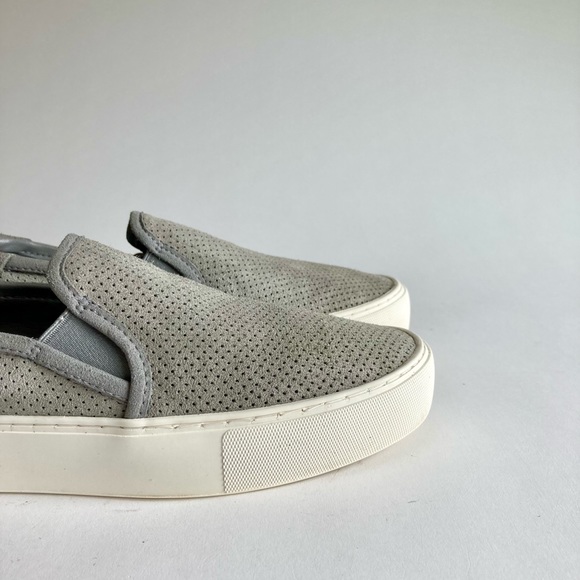 UGG Grey Suede Sheepskin Leather White Rubber Outsole Sneakers size 9 - Picture 4 of 12